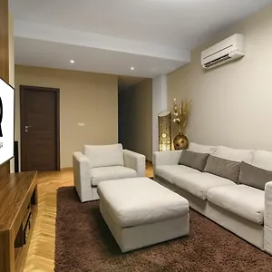 Beachfront 3-bedroom With Jaccuzi And Barbecue In The Back , Varna Bulgaria