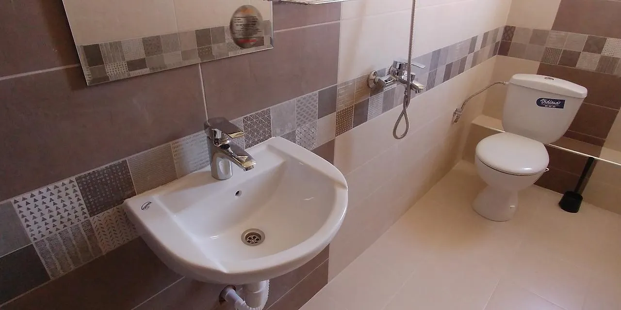 Oleander Rooms & Apartment Sofía 0*,
